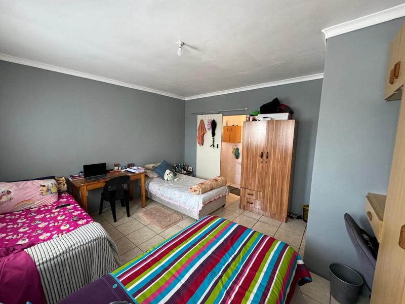 10 Bedroom Property for Sale in Belhar Western Cape